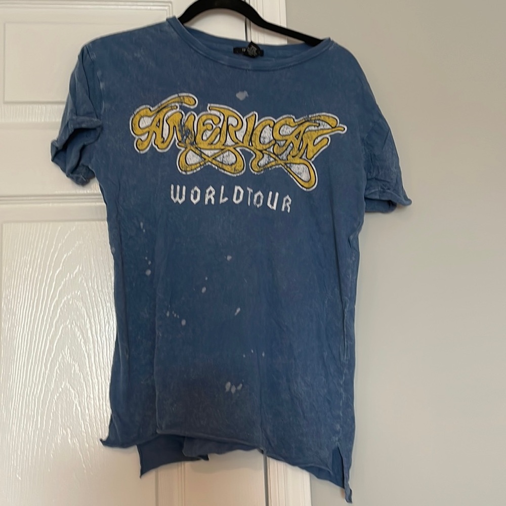 Retro “American World Tour” graphic tee